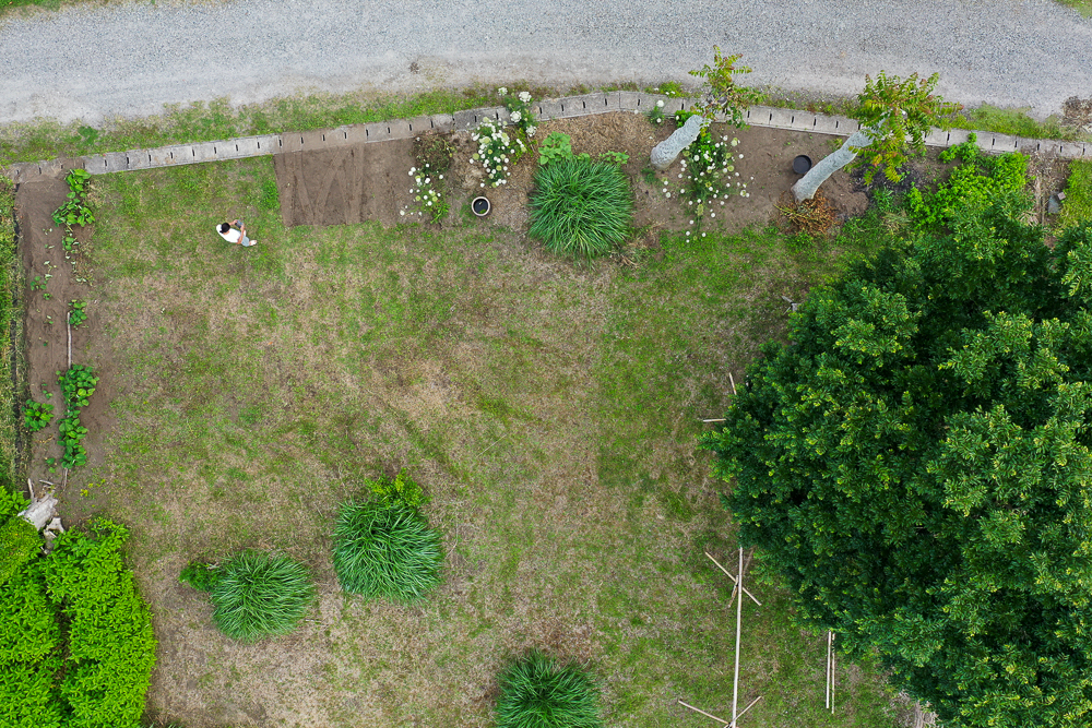 房総フィールド敷地前面の整地とナス・ピーマン・ズッキーニの苗を植える