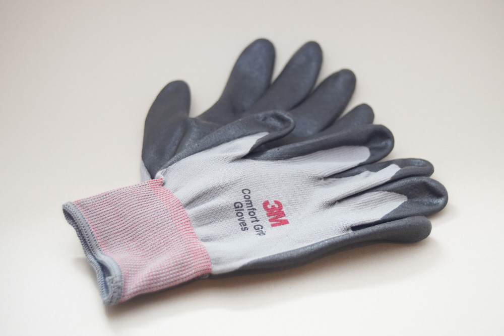 3M Comfort Grip Glove