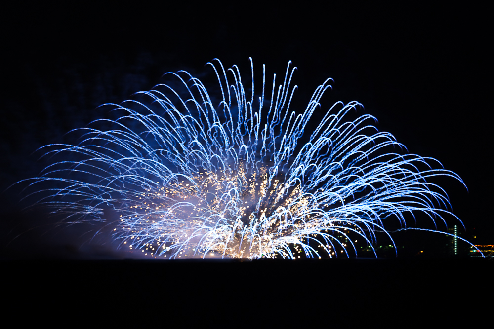 2024年一宮花火大会をサーフスポット志田下から眺める　花火が終わると満天の星空