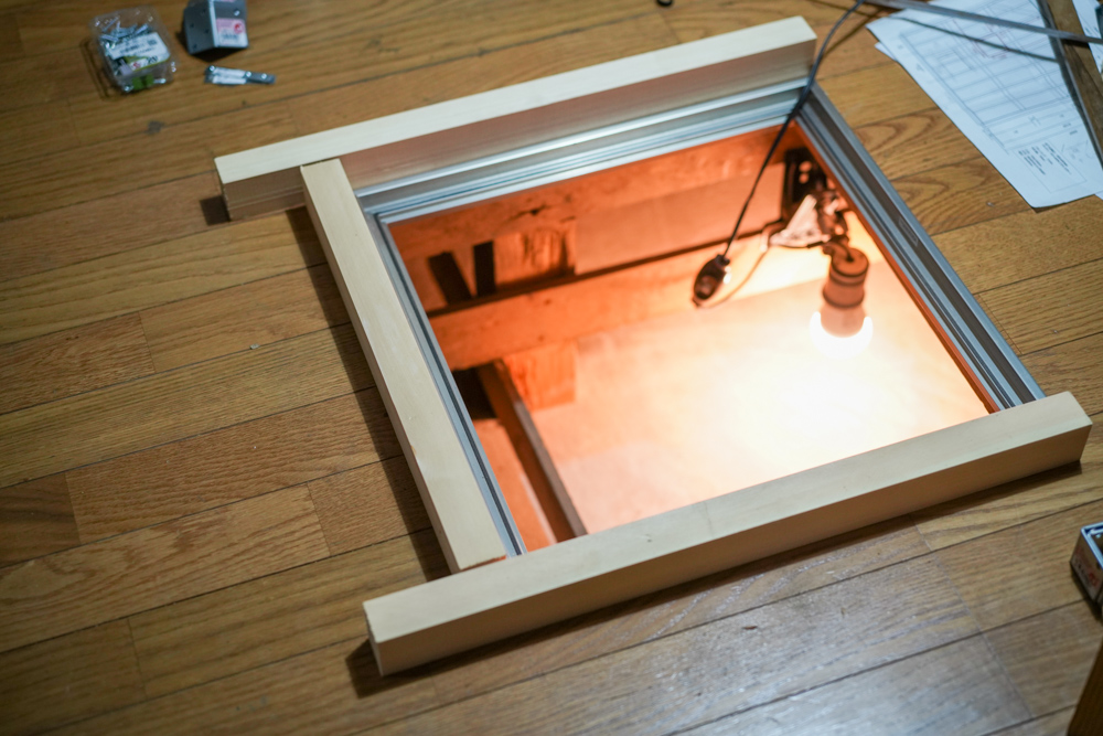 東京自宅 シロアリ対策 DIYで床下点検口をあける DAY2　根太の補強とカットしたフローリング材で蓋を作る