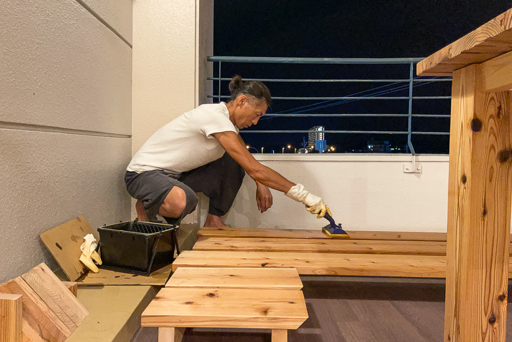 沖縄ワーケーションルームリノベーション　DIYパート DAY42　ベッドボード製作、ベッドとワークデスクのリボス塗布2回目、乾燥待ちの間に沖縄ドライブ