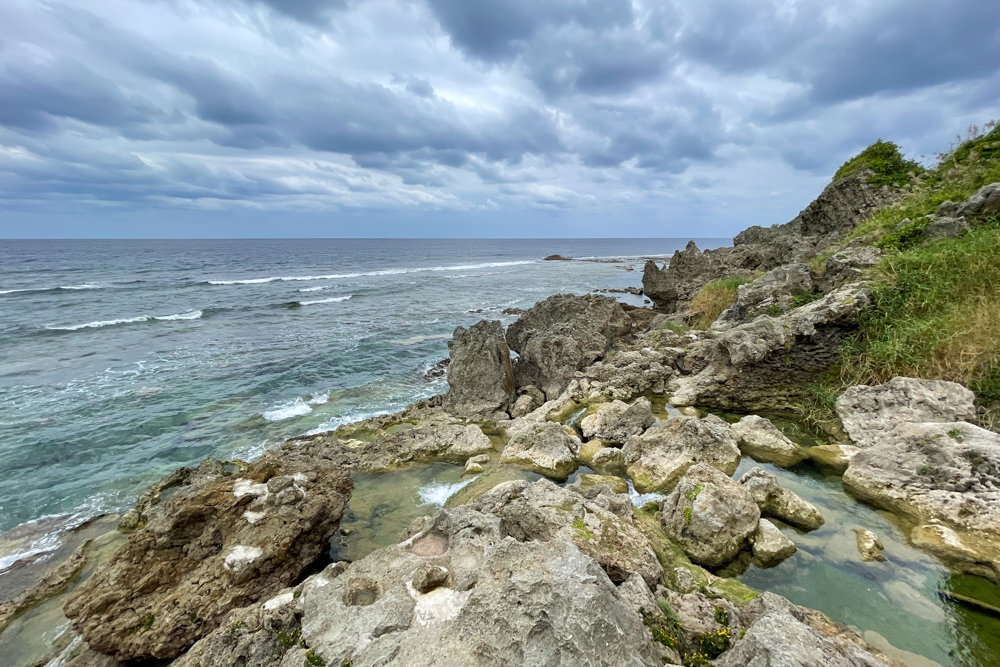 ニライカナイを探して　沖縄本島南部を巡りながら地球の息吹を感じる