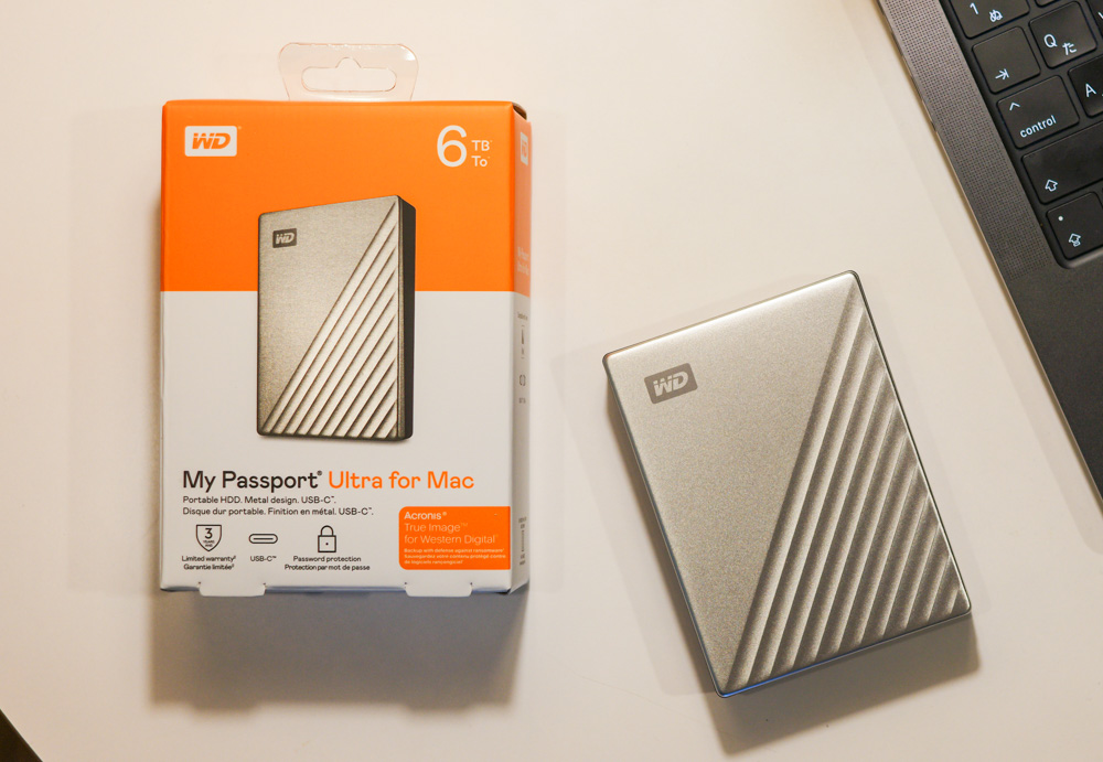 SSD高騰時代のバックアップメディア選び　久しぶりに外付けHDDに戻る　Western Digital WD Mac用ポータブルHDD 6TB for Mac