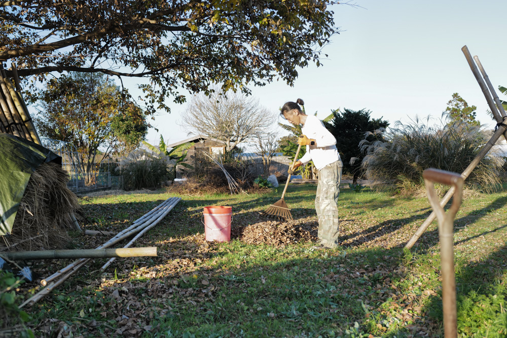 1年の終わりの日　田んぼにお飾りを戻す日