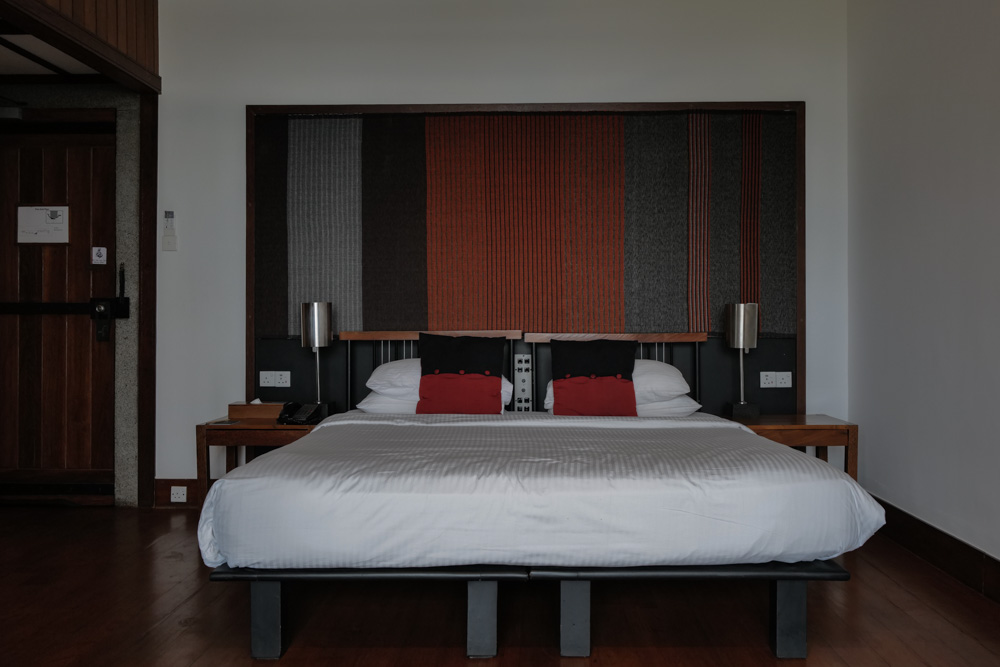 スリランカの密林に佇むジェフリー・バワ設計のホテル ヘリタンス・カンダラマ　Geoffrey Bawa's Heritance Kandalama nestled in the jungles of Sri Lanka