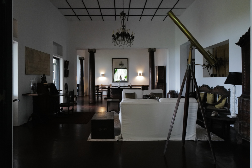 スリランカの建築家ジェフリー・バワの別荘 ルヌガンガへ Lunuganga Estate by Geoffrey Bawa