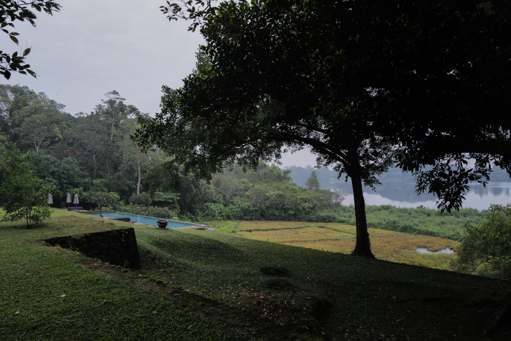 スリランカの建築家ジェフリー・バワの別荘 ルヌガンガへ Lunuganga Estate by Geoffrey Bawa