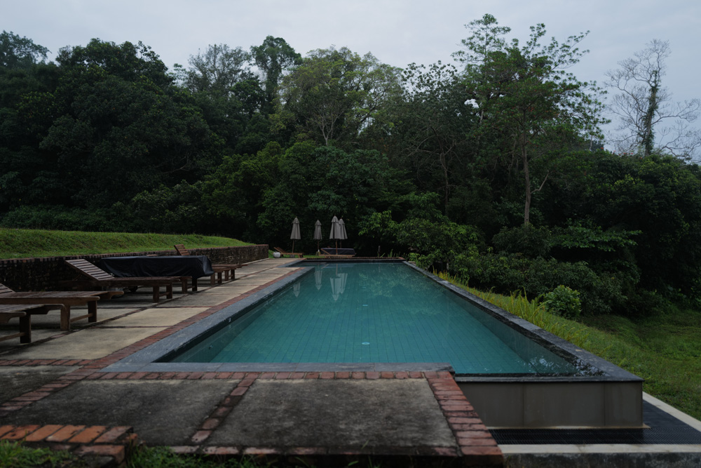 スリランカの建築家ジェフリー・バワの別荘 ルヌガンガへ Lunuganga Estate by Geoffrey Bawa