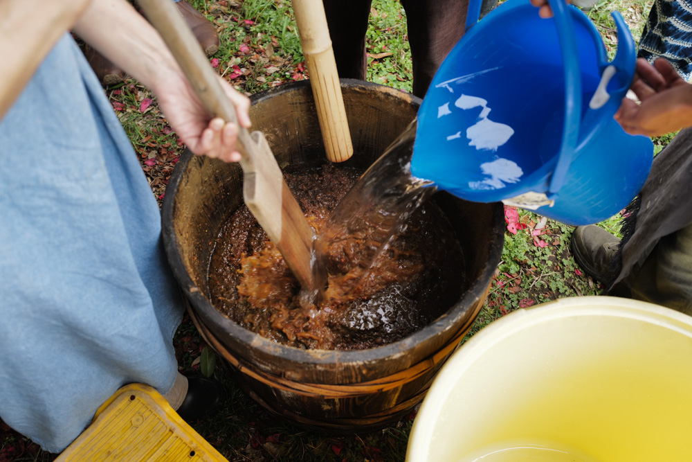 手造りお醤油の搾り 2026