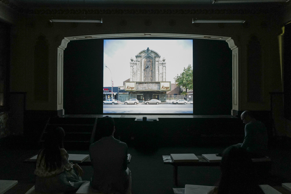 蔦の絡まる昭和モダン建築 京都 重信会館とKYOTOGRAPHIE 2026「残されるもののかたち」